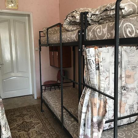 Хостел Тихий Дворик Κχαρκίβ Εξωτερικό φωτογραφία